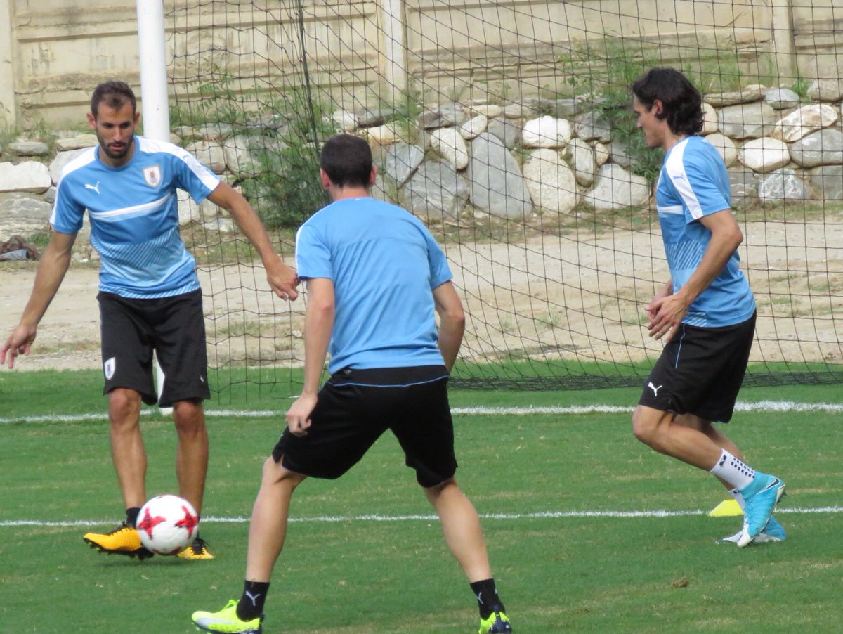 uruguay tập luyện - Bóng Đá