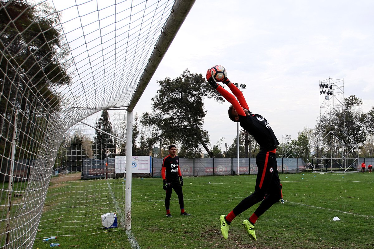 chile tập luyện - Bóng Đá
