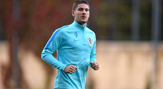 Modric kỷ niệm 100 trận trong màu áo ĐTQG - Bóng Đá