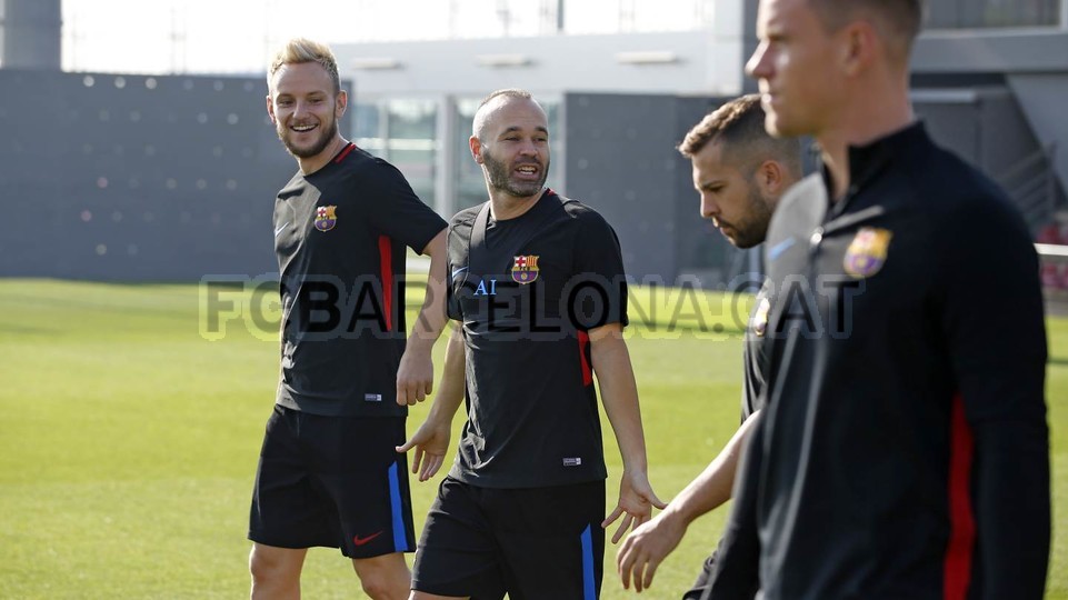 Đối thủ của Barca ở lượt đấu tới là Olympiakos, một đại diện của Hy Lạp.