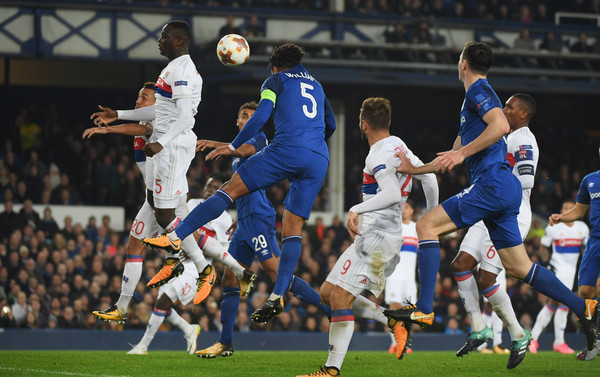 William cân bằng tỷ số 1-1 ở phút 69.