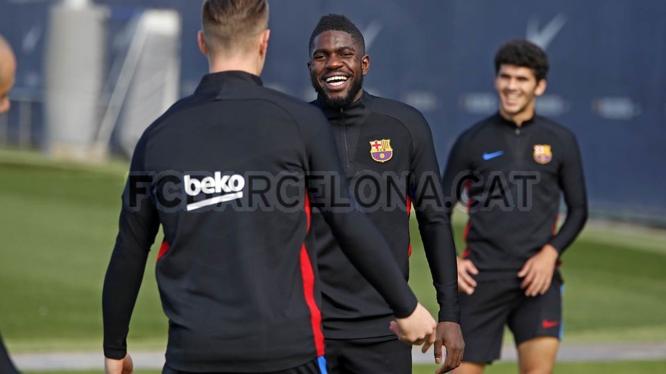 Umtiti cũng được đặc cách cho nghỉ.