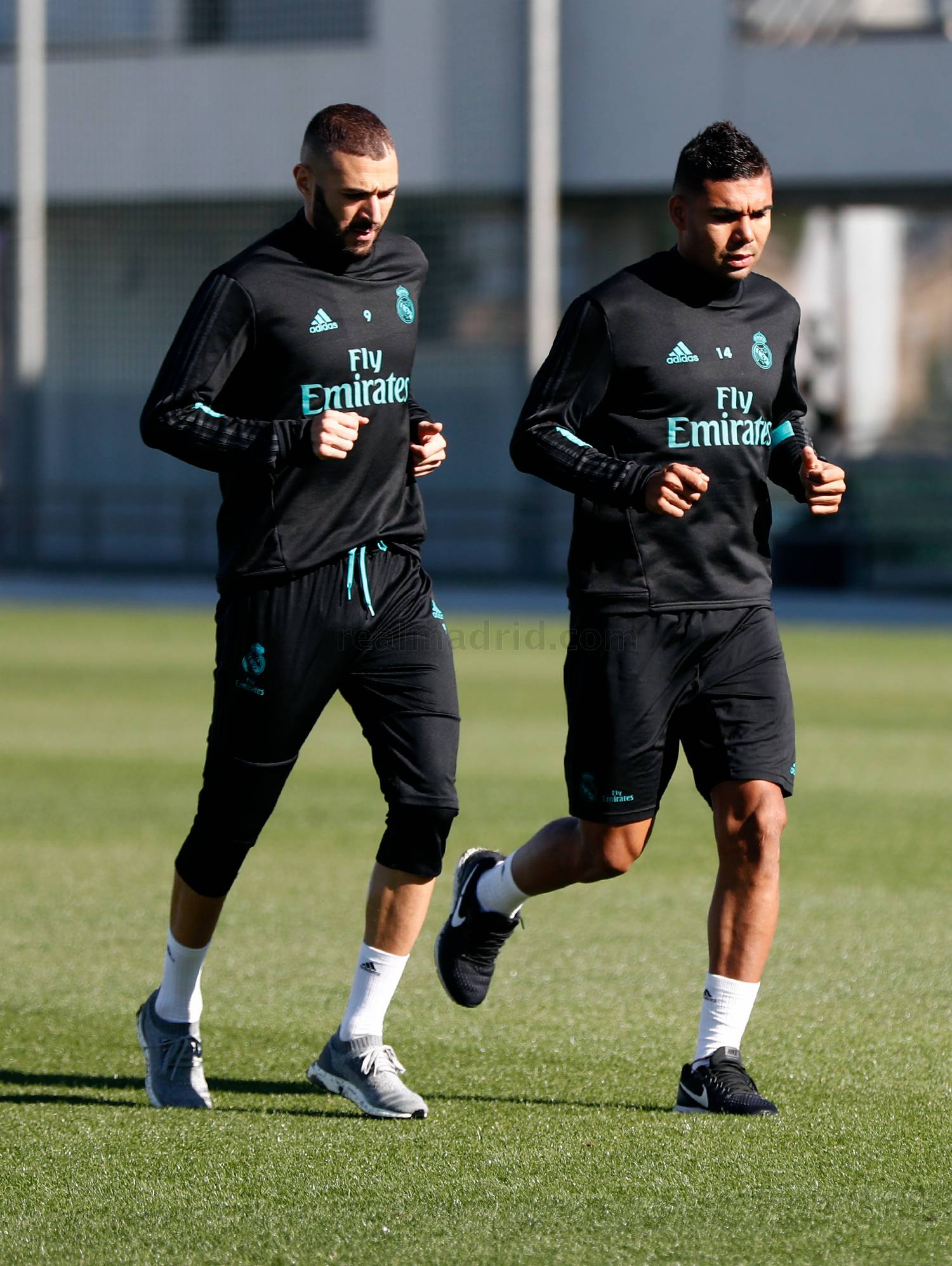 Hiện Real đang xếp thứ 2 ở vòng bảng Champions League.