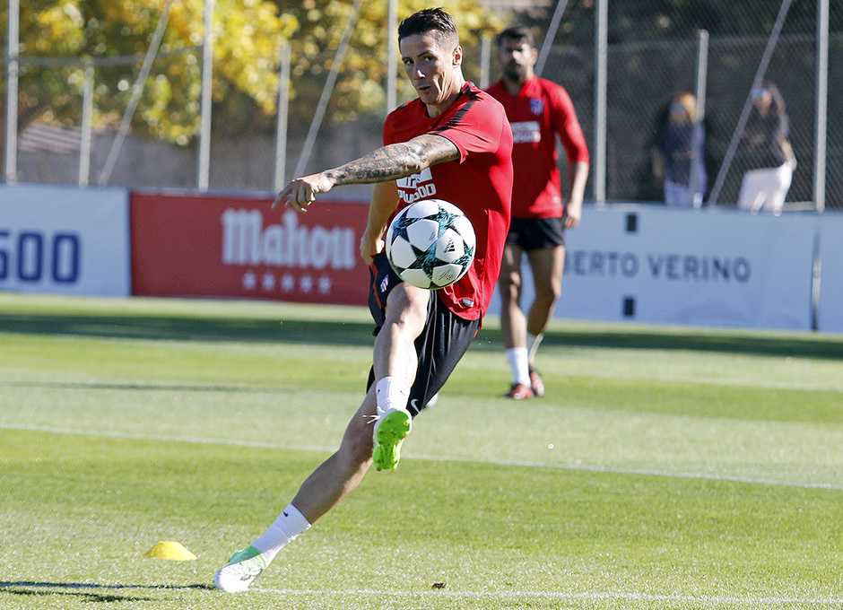 Họ kém AS Roma 3 điểm trên BXH.