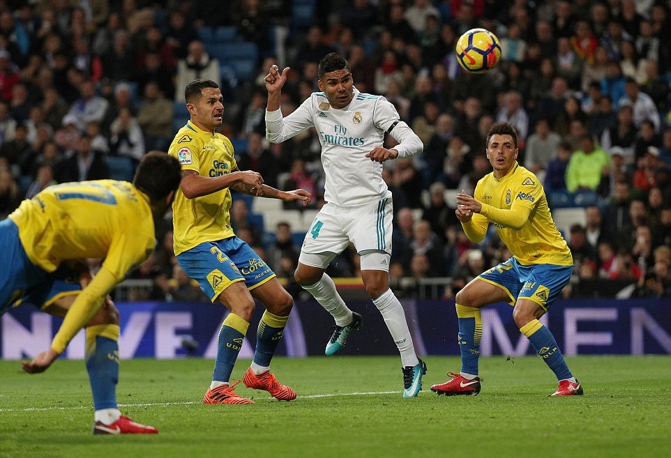 Casemiro mở tỷ số ở phút 41.
