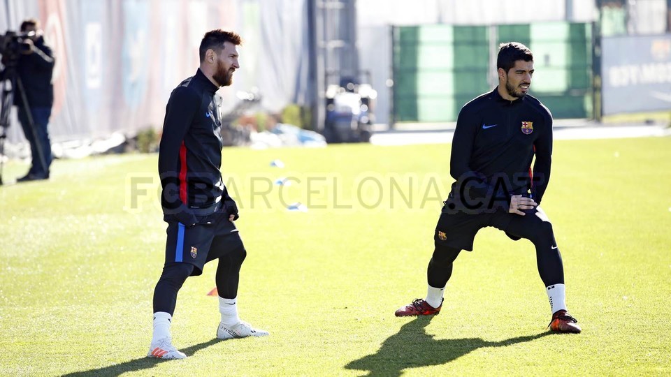 Suarez có lẽ là người vui nhất.