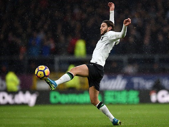 Adam Lallana được đánh giá là chơi xuất sắc nhất trong hiệp một.