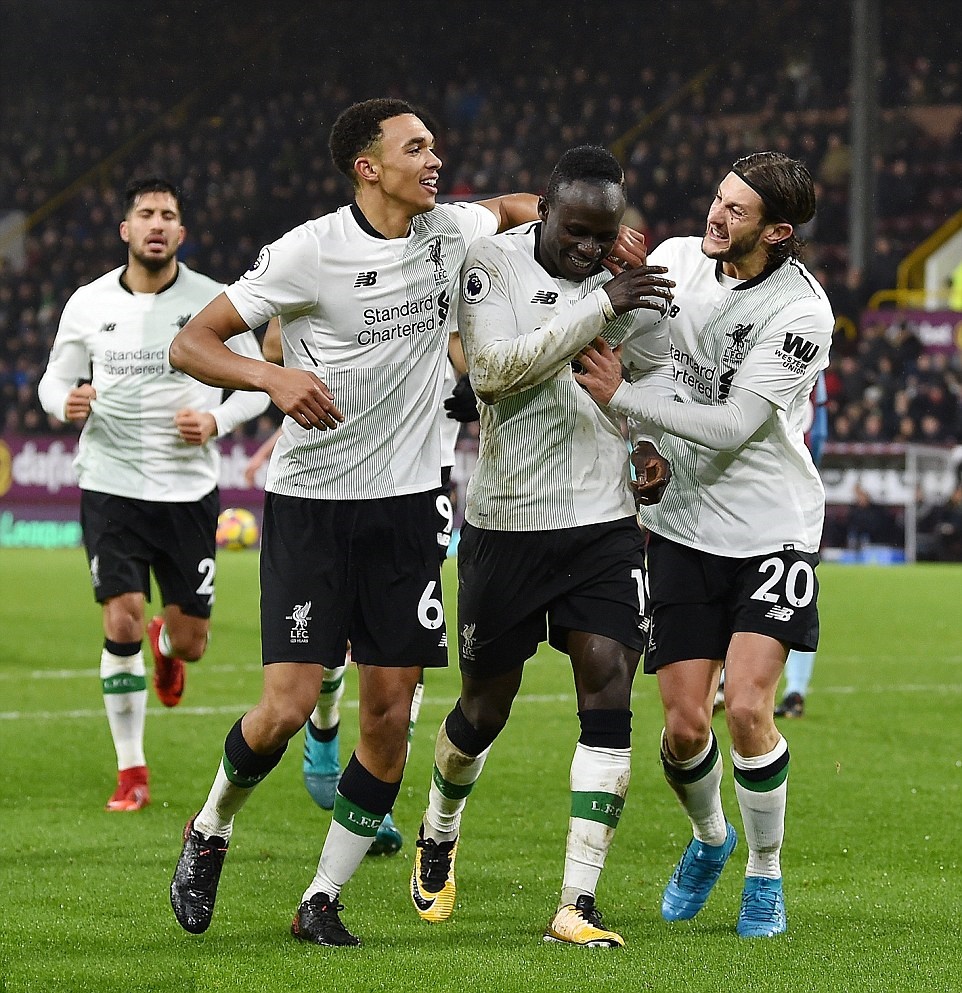 Niềm vui của các cầu thủ Liverpool.