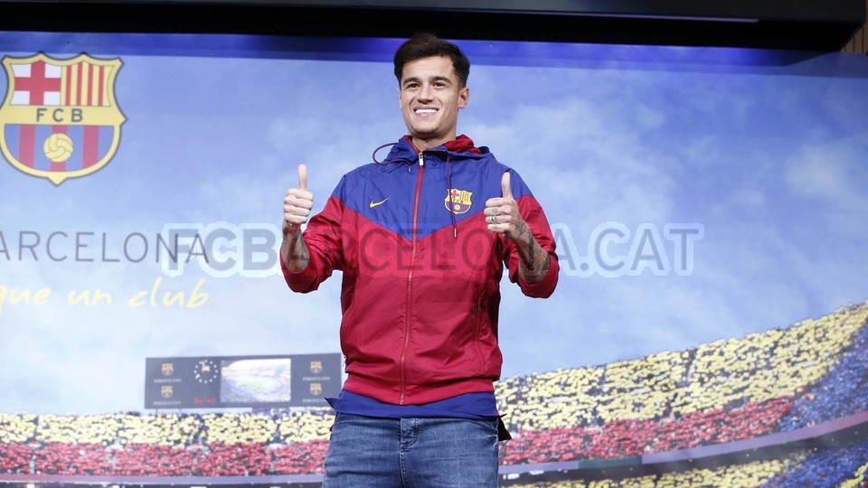 Anh xuất hiện ngay sau khi trận đấu giữa Barca và Levante kết thúc.