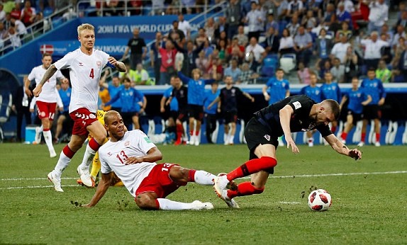 TRỰC TIẾP Croatia 1-1 Đan Mạch: Modric đá hỏng phạt đền (Hiệp phụ hai) - Bóng Đá