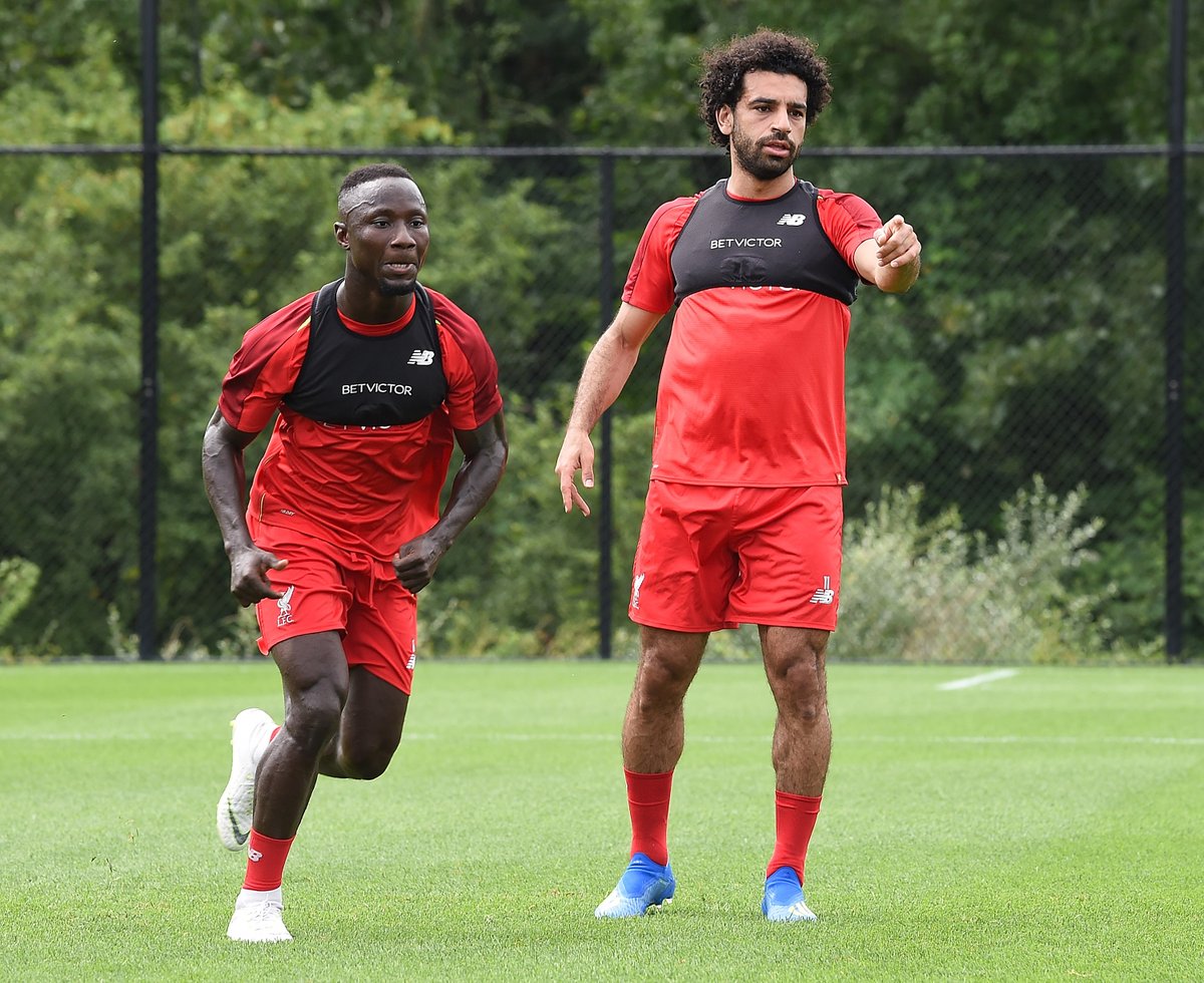 Shaqiri hội quân cùng Liverpool - Bóng Đá