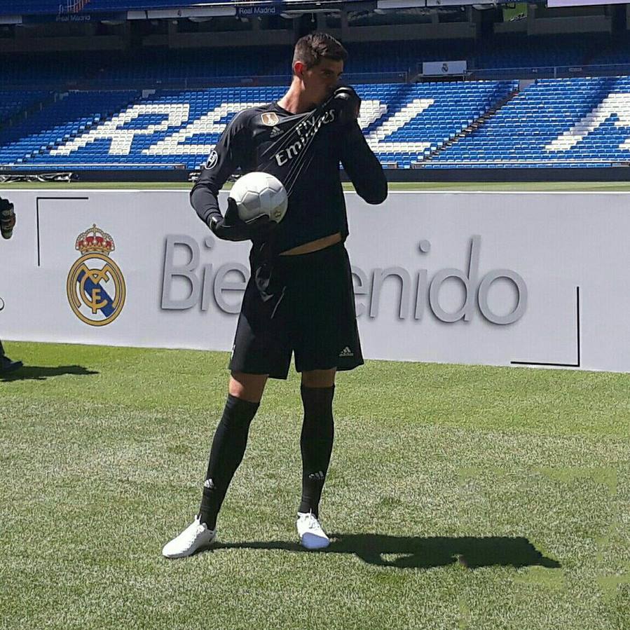 courtois ra mắt bernabeu - Bóng Đá