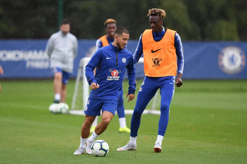 Hazard tỏ ra rất vui khi có thêm những người đồng đội chất lượng.