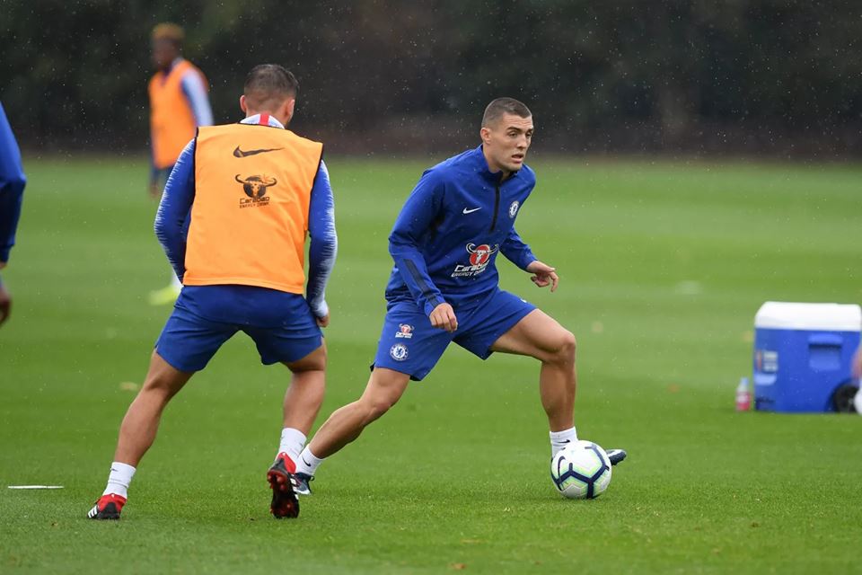 Kovacic thì chuyển đến bằng bản hợp đồng cho mượn.