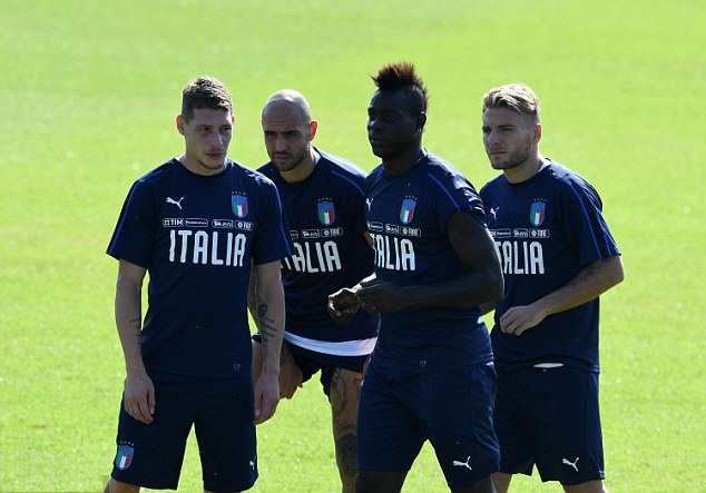 tuyển italia tập luyện - Bóng Đá