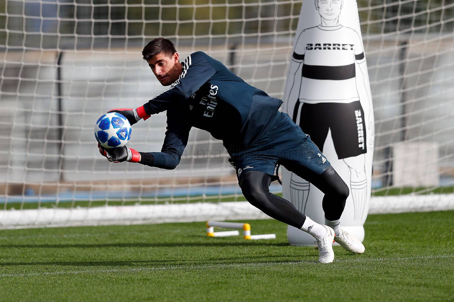 Los Blancos buộc phải cắt đứt chuỗi trận thất vọng.