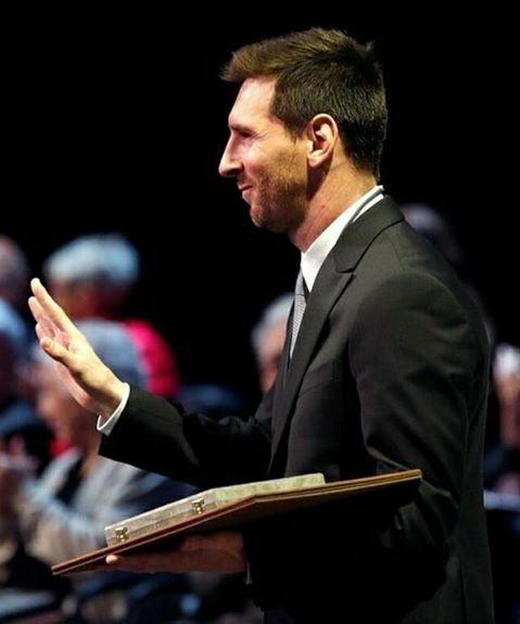 15 mùa giải thi đấu cho đội một Barca, Messi đã đưa CLB giành vô số danh hiệu quý giá.