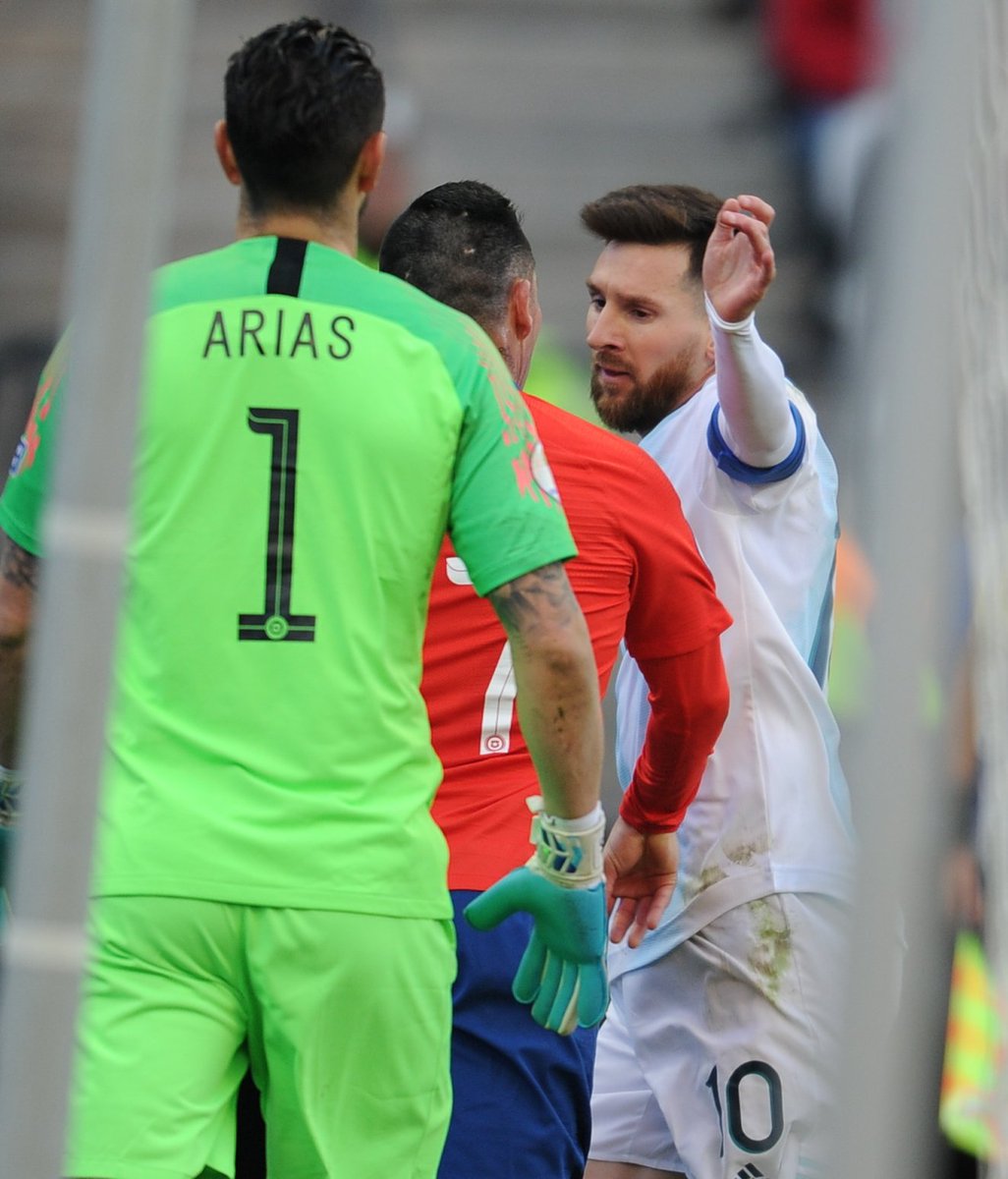 Liên đoàn Bóng đá Nam Mỹ đáp trả Messi - Bóng Đá