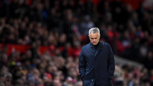 Jose Mourinho úp mở về tương lai - Bóng Đá
