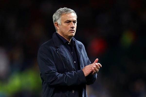 Jose Mourinho úp mở về tương lai - Bóng Đá