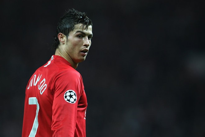 Patrice Evra chọn đội hình tiêu biểu - Bóng Đá