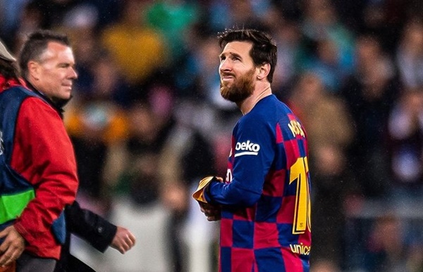 Lionel Messi trải qua trận Siêu kinh điển có lẽ là đáng thất vọng nhất trong sự nghiệp của mình.
