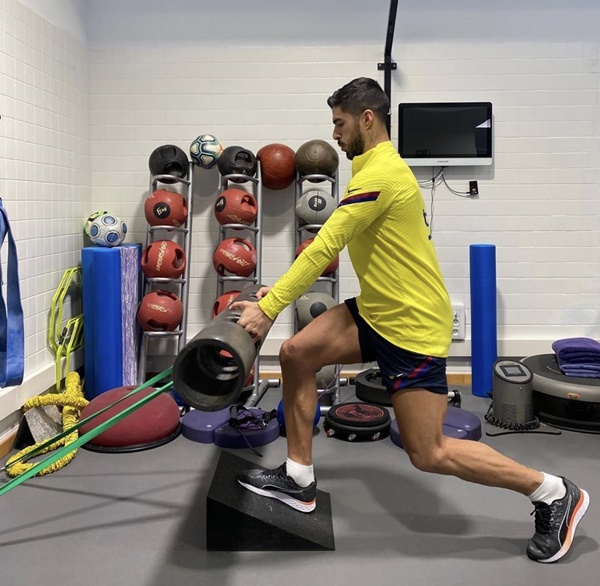 Hình ảnh mới nhất của Suarez.