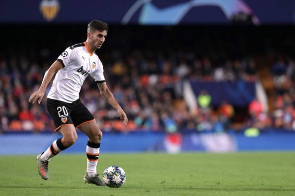 5. Ferran Torres: Mới 20 tuổi nhưng Torres đã có tới 88 lần ra sân trên mọi đấu trường cho đội một Valencia.