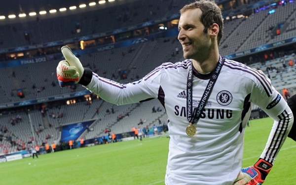 Chelsea cầu cứu Petr Cech - Bóng Đá