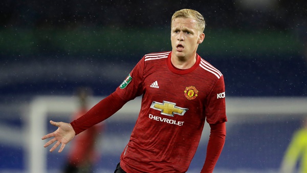 8. Donny van de Beek - 40 triệu bảng: Màn trình diễn của tiền vệ người Hà Lan mỗi khi được trao cơ hội đều trên sự kỳ vọng. Tuy nhiên anh vẫn chưa được tin tưởng cho suất đá chính thường xuyên.