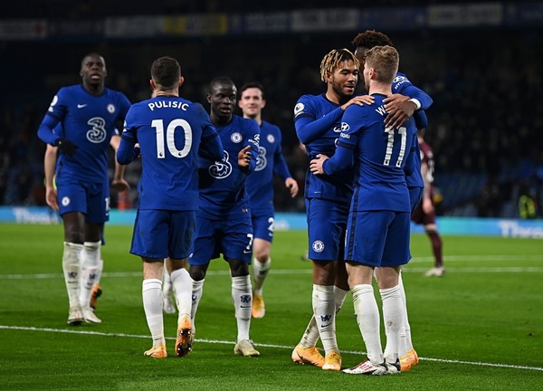 vũ khí bóng bổng của Chelsea - Bóng Đá
