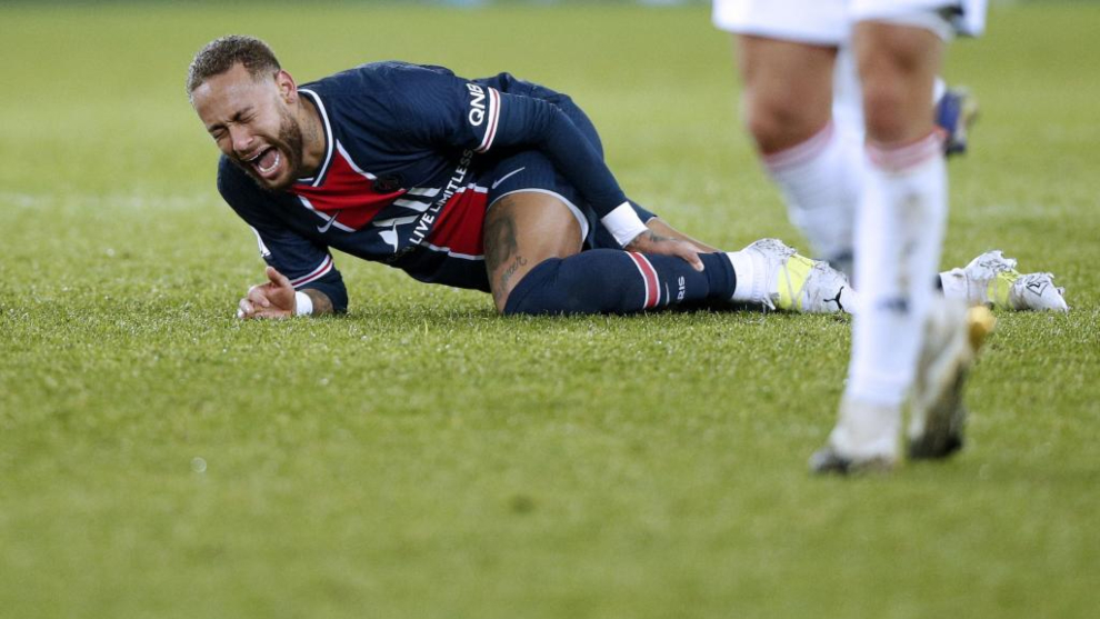 Neymar dính chấn thương cực nặng.