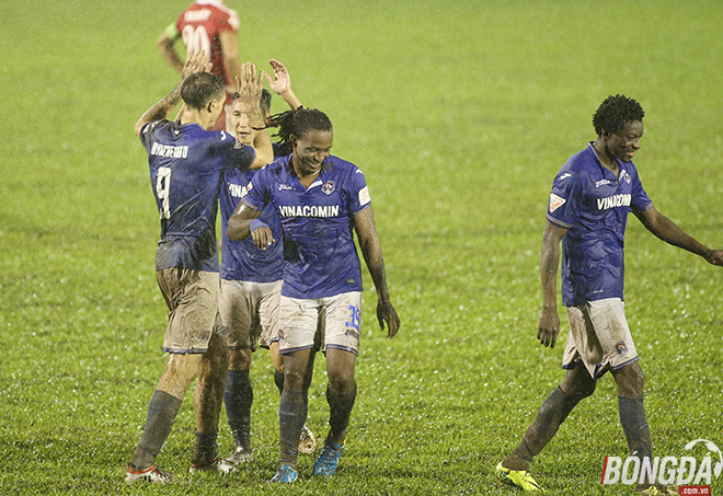 Trong ngày quay về sân Thống Nhất, người cũ Dyachenko đã khiến mọi thứ tại đây trở nên vô nghĩa khi anh là người kết thúc tỷ số 4-2, qua đó hoàn thành cho mình 1 hattrick xứng đáng. Ảnh: Duy Anh.