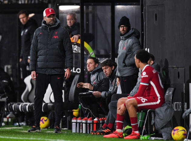 HLV Jurgen Klopp rất lo lắng với tình trạng thể lực của các học trò.