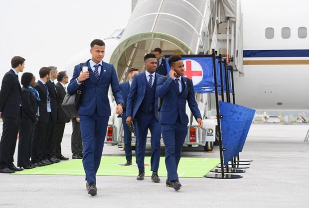 Dele Alli và Raheem Sterling là những sao mai của Tam sư. Ảnh: Internet.