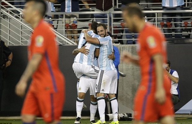 2-1 nghiêng về Argentina là tỷ số cuối cùng của trận đấu. Ảnh: Internet.