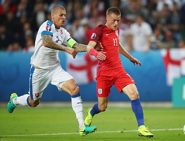 Vardy thay Lallana. Ảnh: Internet.