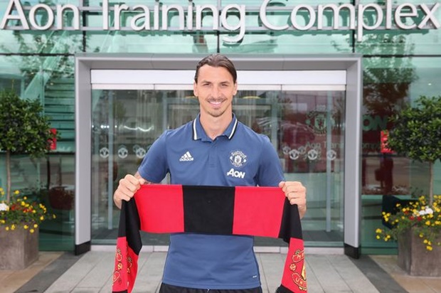 Sau không ít lời đồn đoán, đến hôm nay, Zlatan Ibrahimovic đã chính thức cập bến sân Old Trafford.
