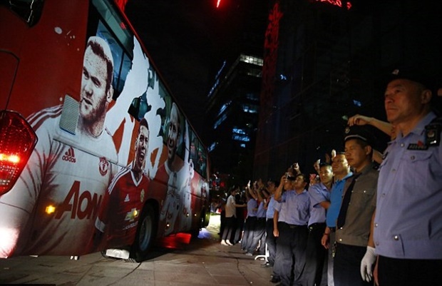 Man United kết thúc Tour du đấu Hè với thất bại 1-4 trước Dortmund.