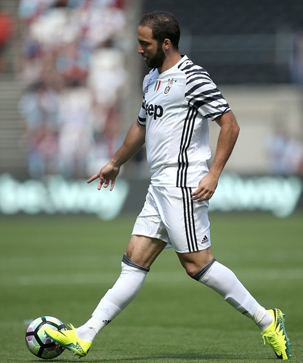 75 triệu bảng mà Juventus chi ra là không hề nhỏ do đó, Higuain phải chứng tỏ được giá trị của mình.