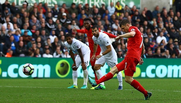 Và chính tiền vệ người Brazil đã kiếm được quả penalty cho đội nhà. Trên chấm 11m, Milner không mắc sai lầm nào.