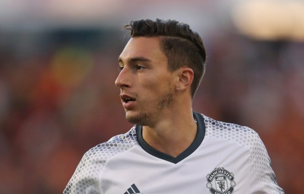 Darmian lọt vào tầm ngắm của Barca. Ảnh: Internet.