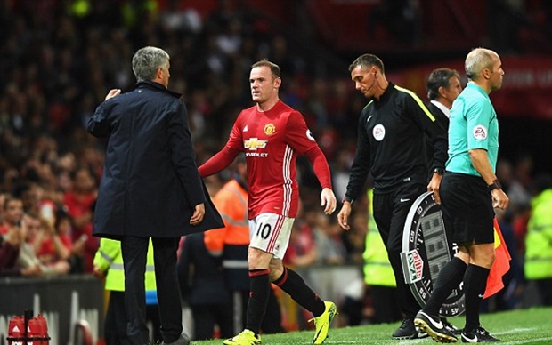 Mourinho không tin tưởng Rooney. Ảnh: Internet.