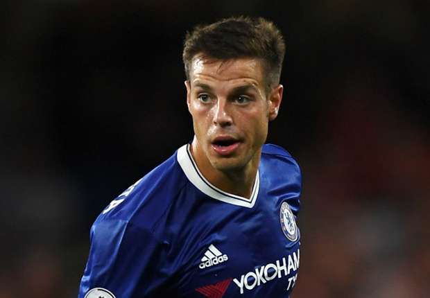 Azpilicueta gia hạn hợp đồng với Chelsea.