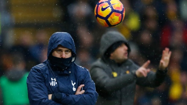 Watford 1-4 Tottenham Hotspur: Thầy trò HLV Mauricio Pochettino vẫn đang đạt phong độ khá cao. Thắng Watford 4-1, Tottenham đã nhảy vọt vào vị trí thứ 4, đẩy Man City xuống phía dưới.