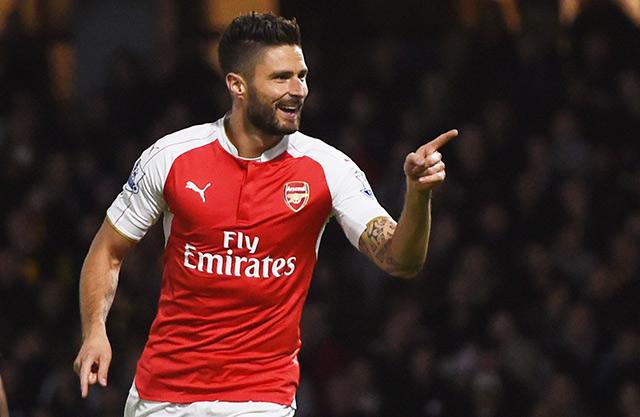 Giroud thi đấu hiệu quả.