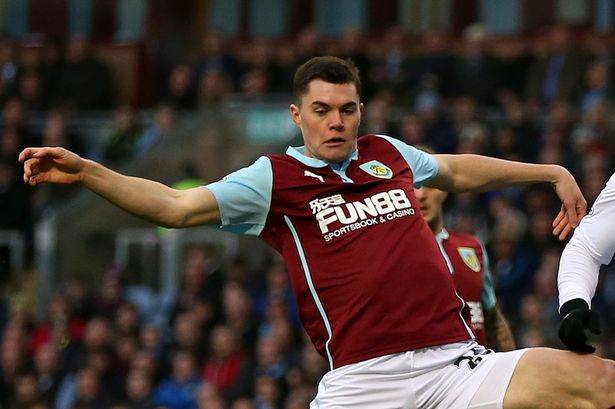 Michael Keane từng khoác áo Quỷ đỏ.
