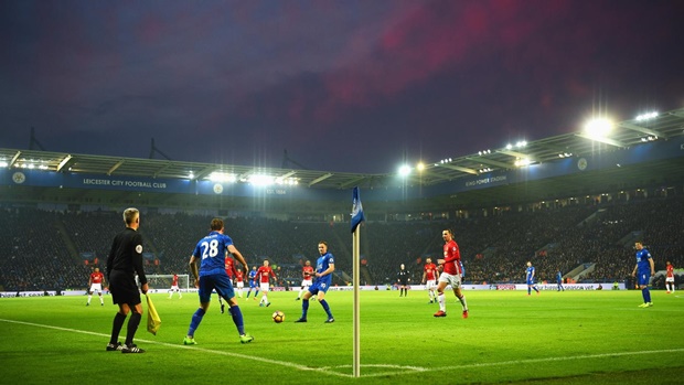 Leicester City 0-3 Manchester United: Trước một nhà ĐKVĐ đang sa sút, Quỷ đỏ không quá khó khăn để đánh sập pháo đài King Power.
