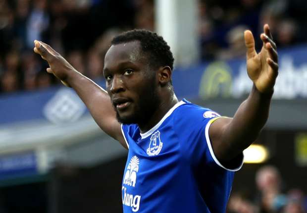 Lukaku muốn ra biển lớn.