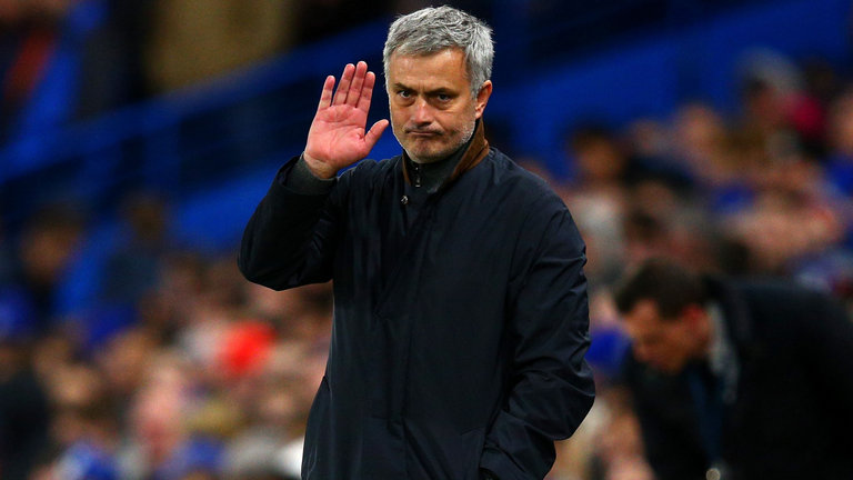 Mourinho sẽ sớm đưa ra quyết định.